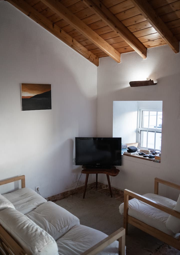 Abrigo Dos Bodes - Goat's Shelter - São Jorge