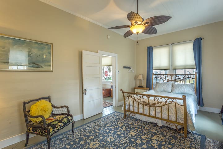 Krevat dopio "Main BR" në katin e parë