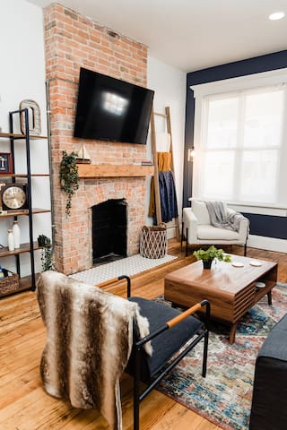 King Bed TownHome | Nationwide Children’s Downtown