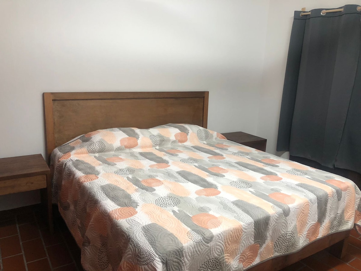 Спалня 2 с голямо двойно легло