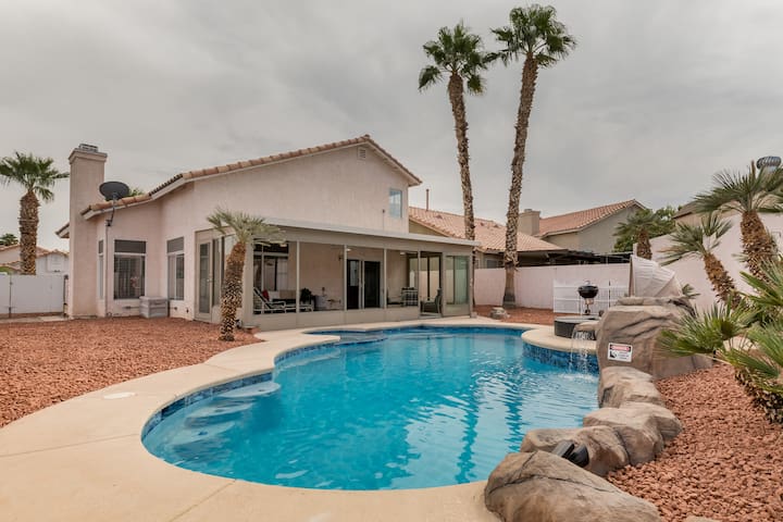 Stunning Vegas Home w/Spa & Pool! EDC Ready!
