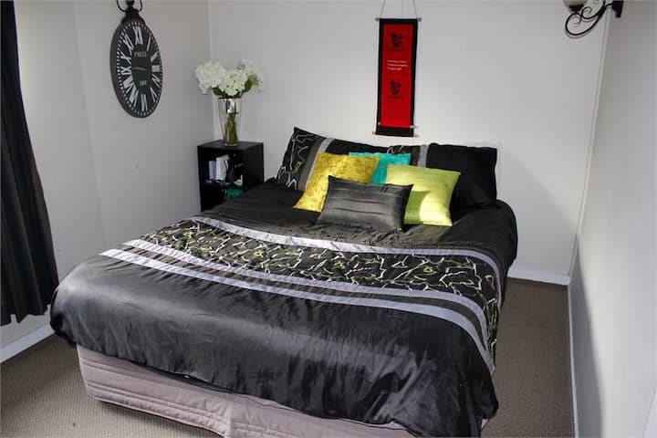 غرفة النوم 1