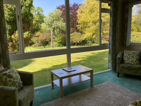 The Valley Cabin, a budget rural 2 bedroom getaway