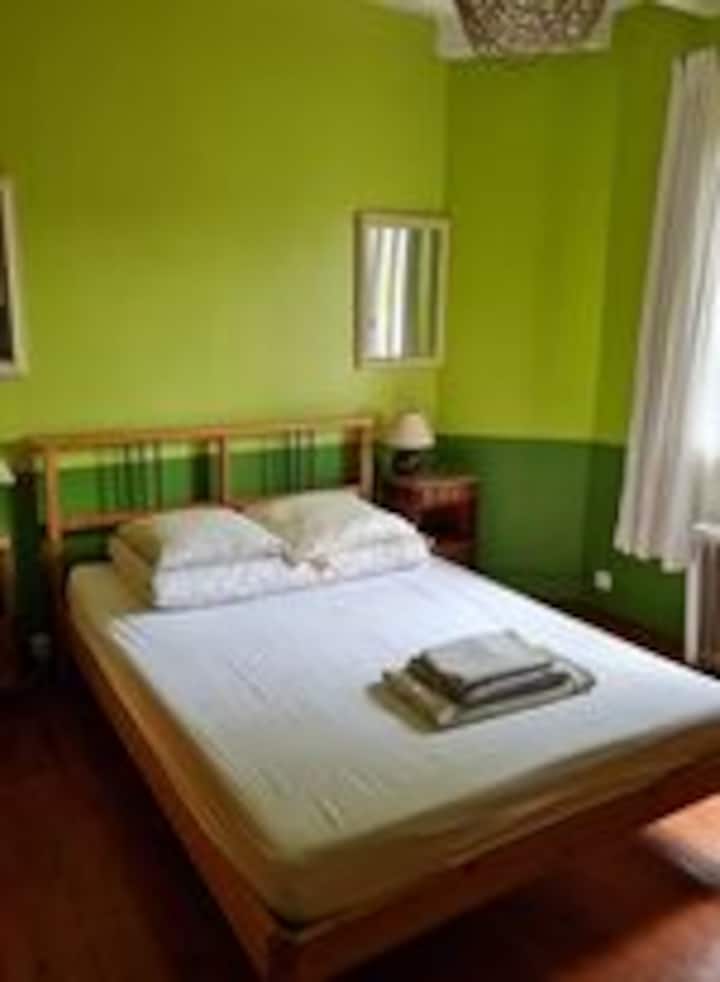 מיטת חדר שינה 140X190