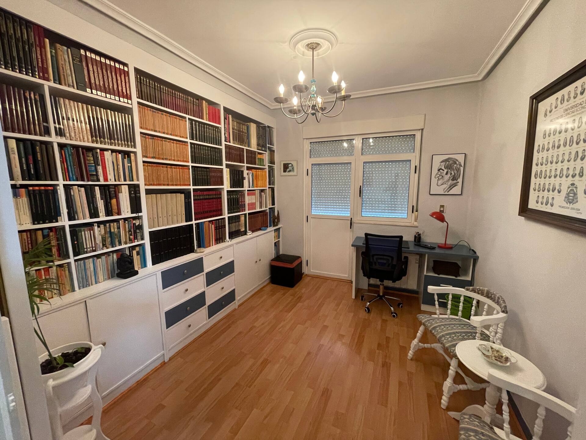 Apartment in a natural setting, ”The library”