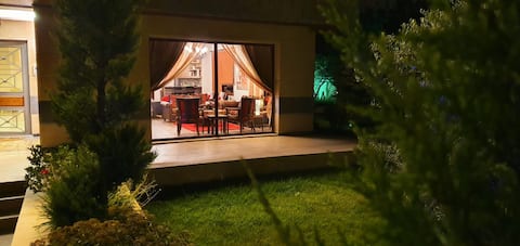 Relax Stylish Guesthouse - Spacious Garden (zahle)
