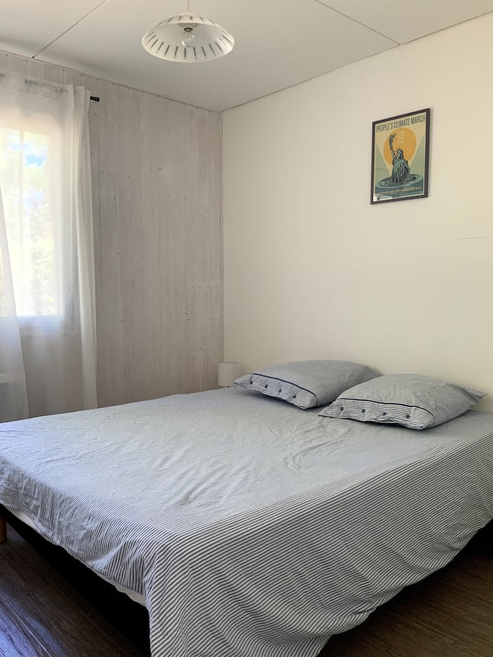 საძინებელი 1