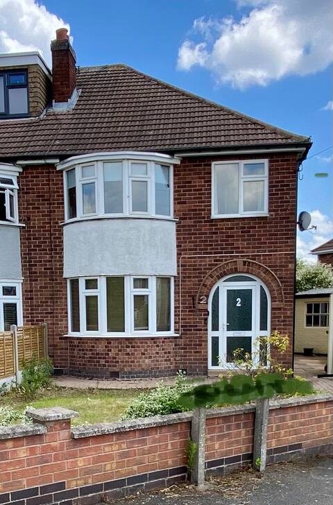 3 Bed Semi House close to M1 Junction 21
Leicester