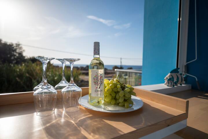 Seabreeze Villa 100mt from the beach gallery image 4