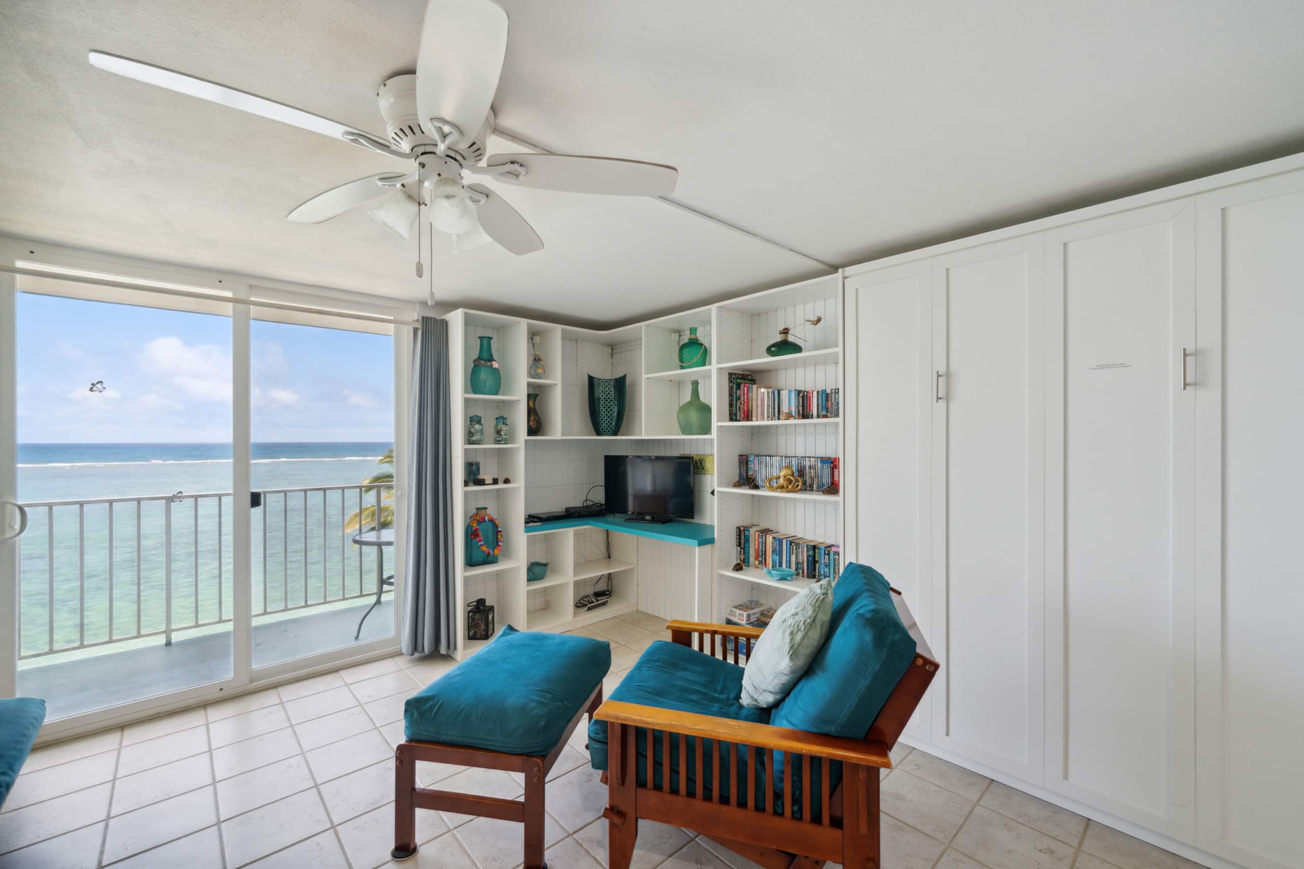 Condo in Hauula · ★4.66 · 1 bedroom · 4 beds · 1 bath - Image 2