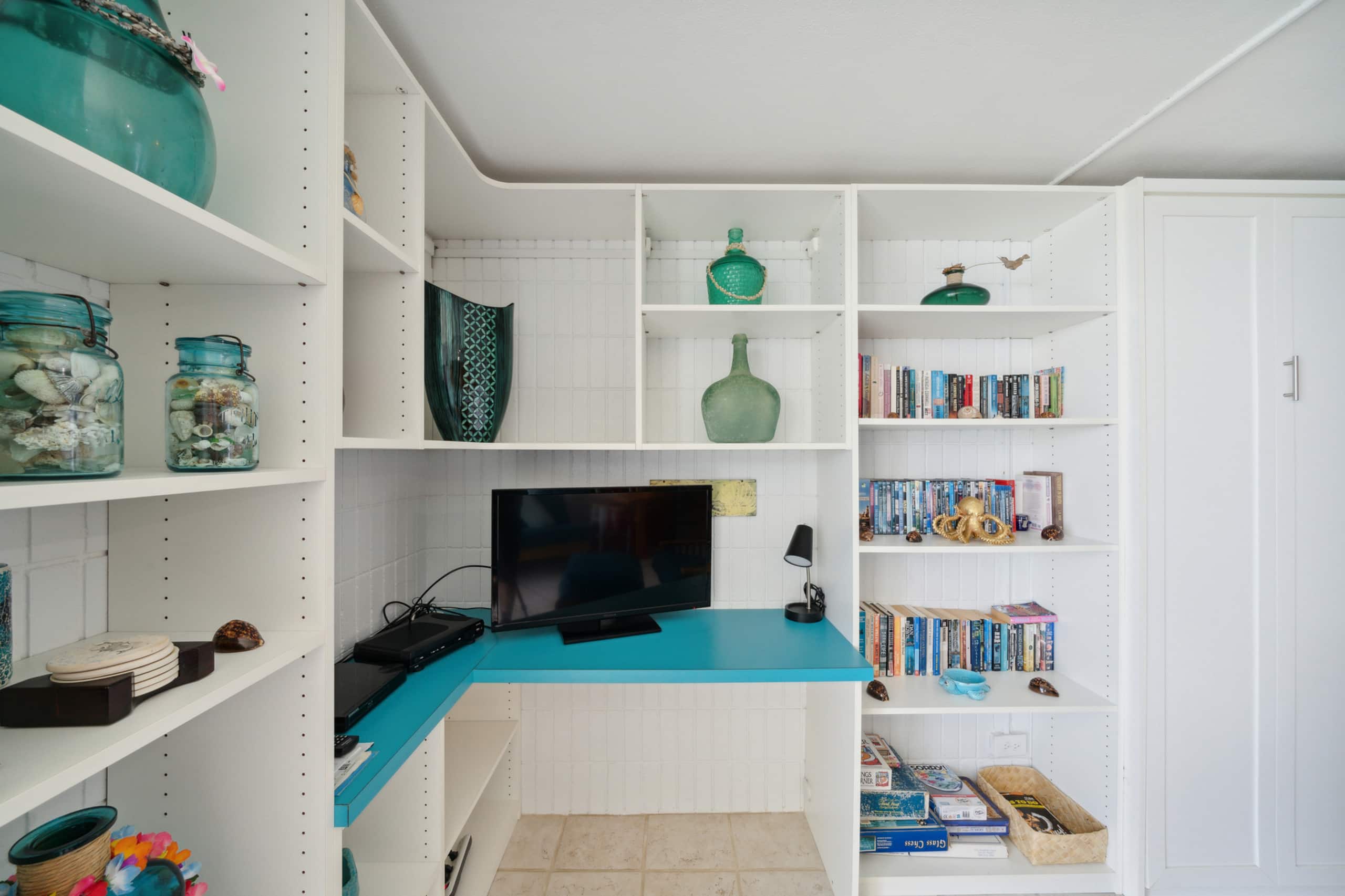 Condo in Hauula · ★4.66 · 1 bedroom · 4 beds · 1 bath - Image 10