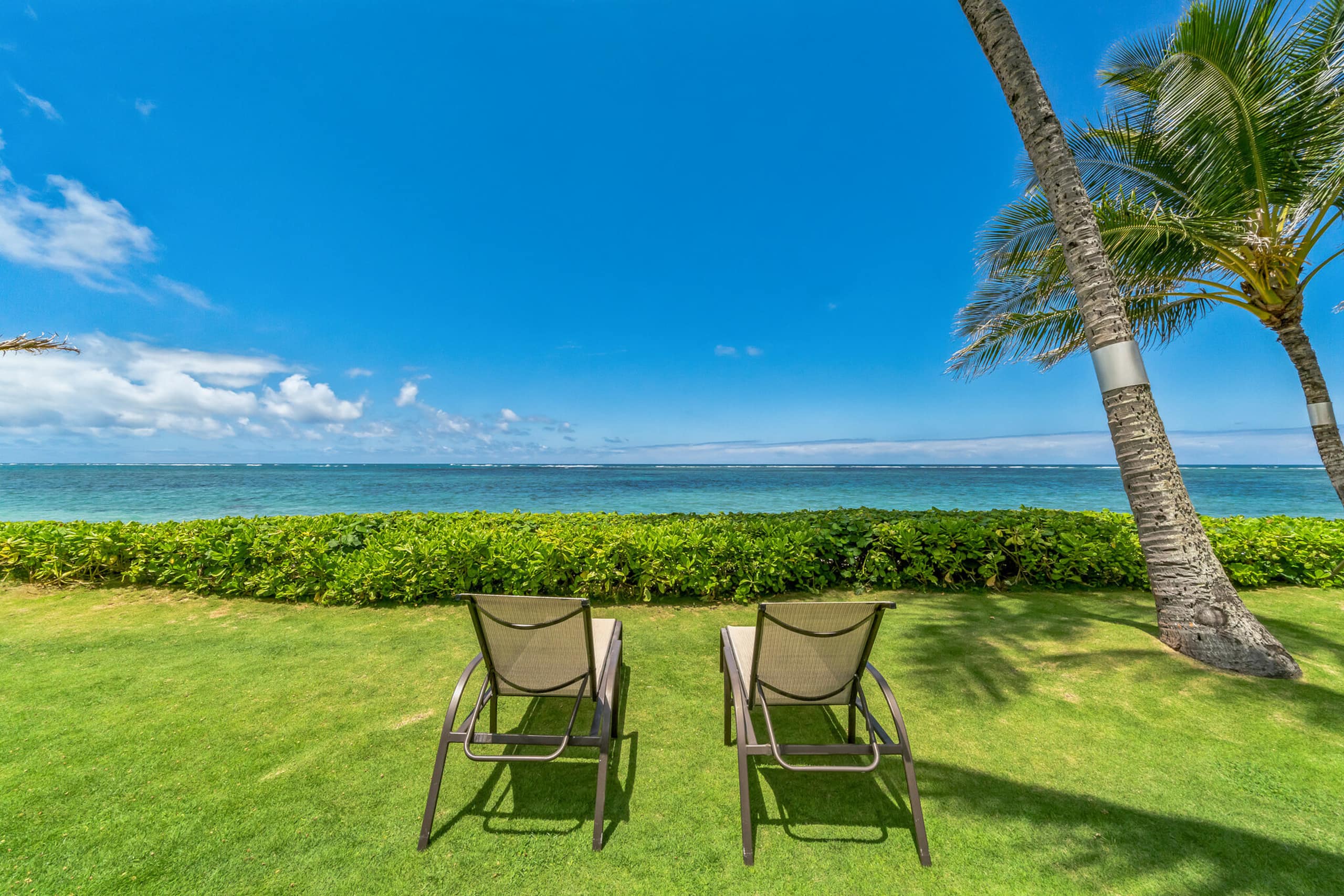 Condo in Hauula · ★4.66 · 1 bedroom · 4 beds · 1 bath - Image 3