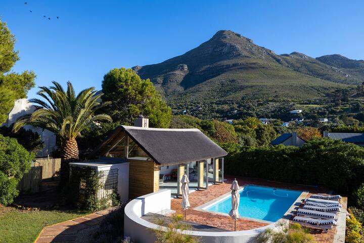 Chapmans Peak Lodge, Noordhoek, Cape Town. gallery image 2