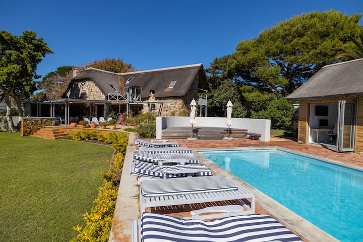 Chapmans Peak Lodge, Noordhoek, Cape Town.