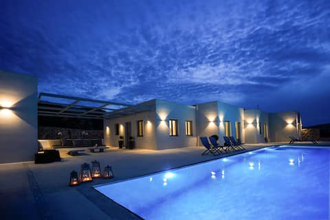 VIP Villa Pearl, Private pool, jacuzzi, sea view