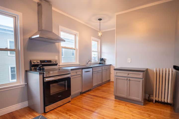 Portland Vacation Als Homeore Airbnb Portland Vacation Als Homes And, Furniture Refinishing Portland Maine