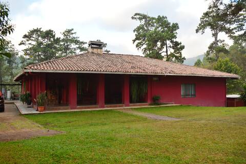 Villa Las Marias, cozy house in the woods