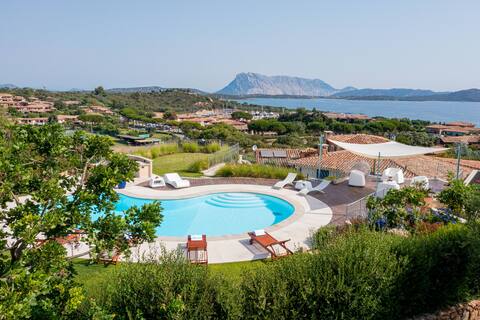 Charme villa pool and 360 seaview and golf resort