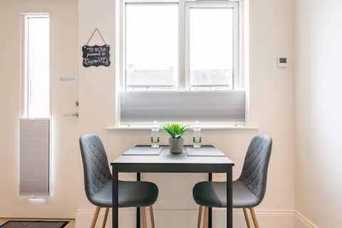 Top Airbnb: Own Entrance En-Suite Room close to Aviva & RDS in Ballsbridge