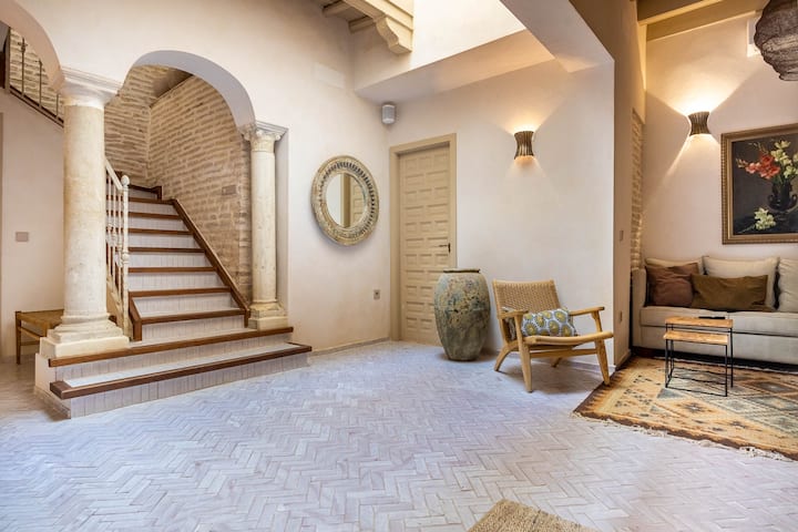 Beautiful 3 Bedroom Townhouse In Central Seville - セビーリャ