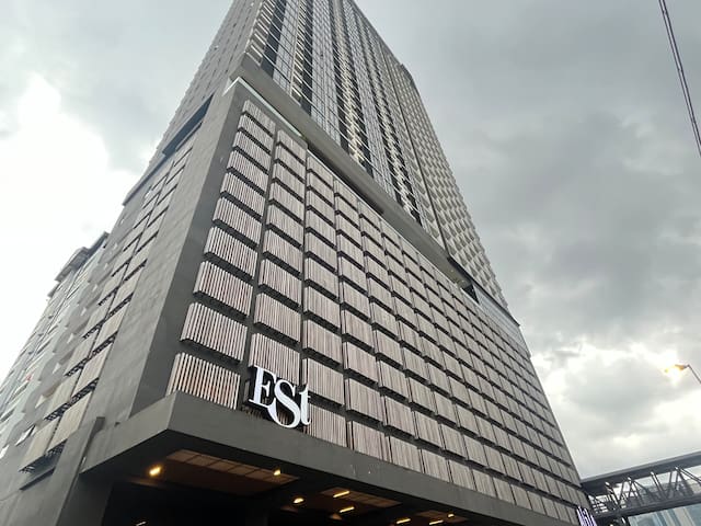 Loop Suites managed Airbnb listing 3
