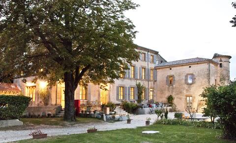 Beautiful 19th century building with swimming pool