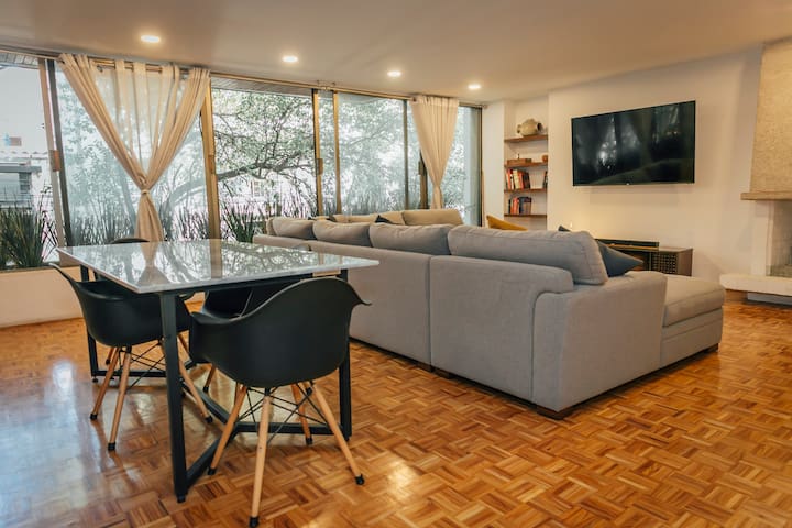 Luxury apartment in the heart of Polanco.