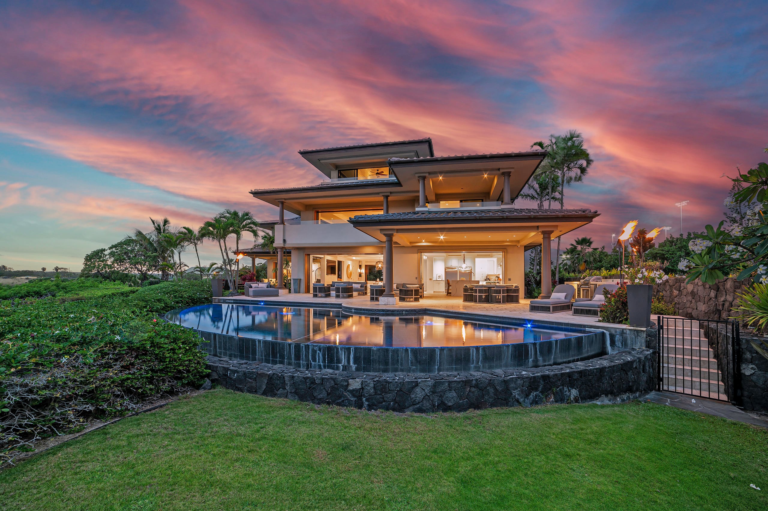 Home in Kailua-Kona · ★5.0 · 5 bedrooms · 5 beds · 7 baths - Image 29