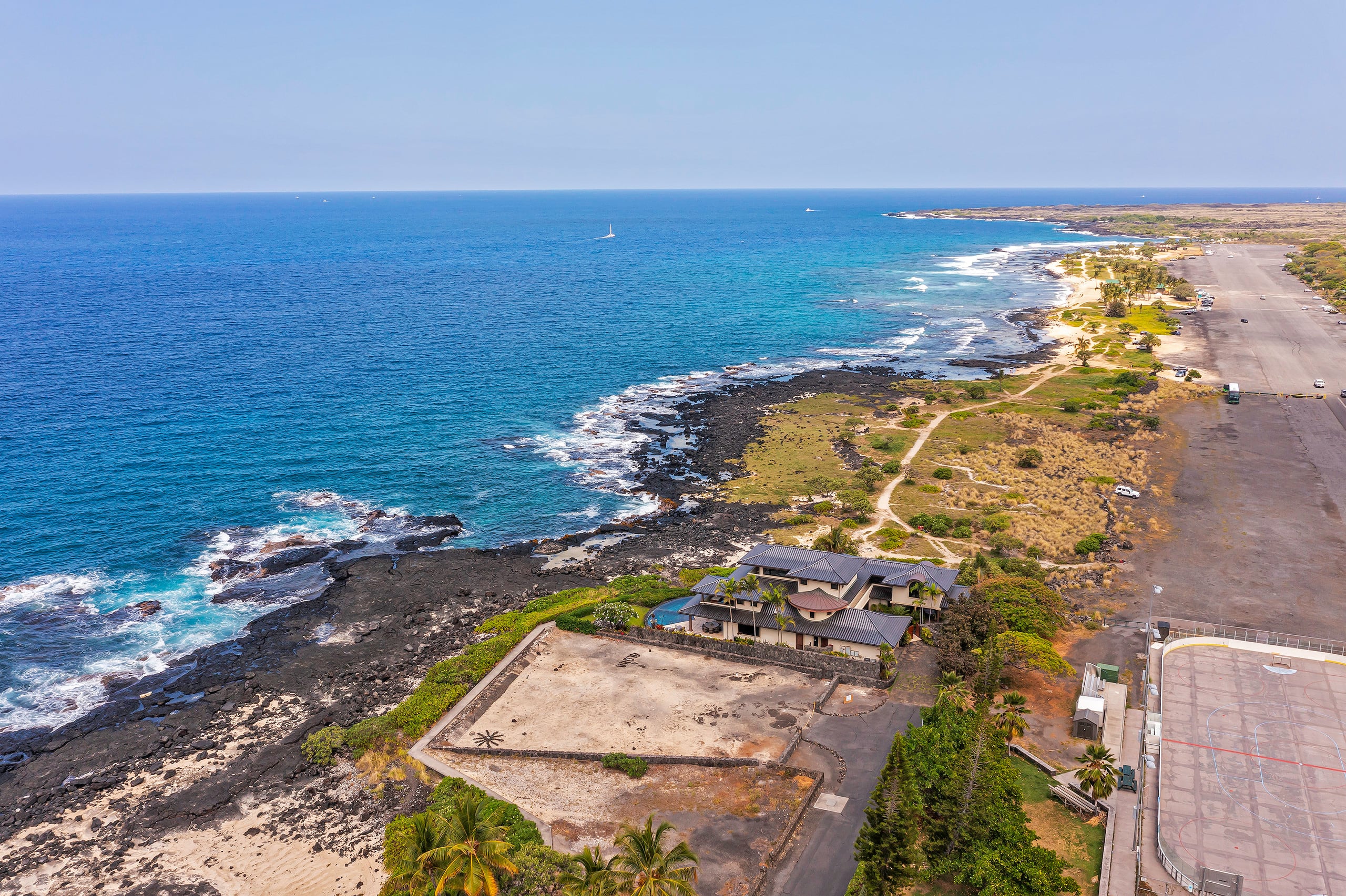Home in Kailua-Kona · ★5.0 · 5 bedrooms · 5 beds · 7 baths - Image 66