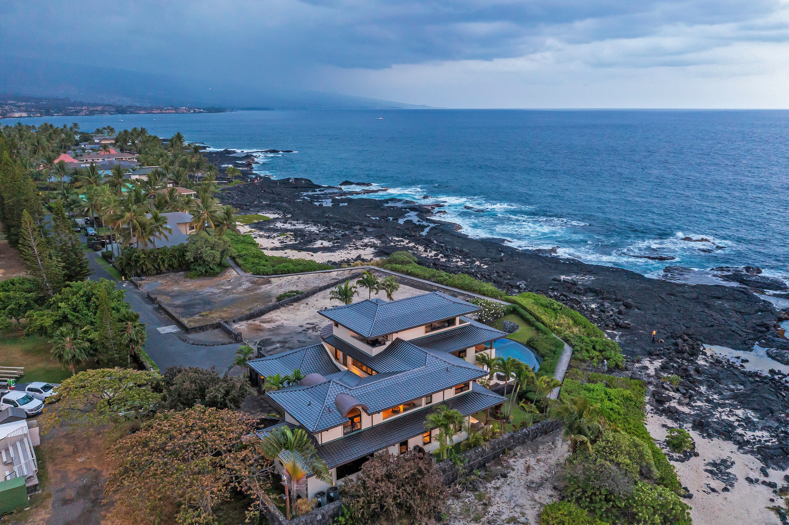 Home in Kailua-Kona · ★5.0 · 5 bedrooms · 5 beds · 7 baths - Image 59