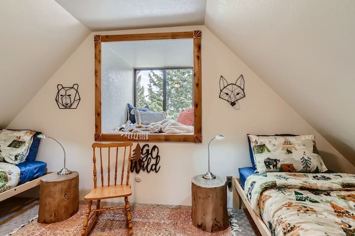 Chumba cha kulala cha watu wawili cha ghorofani 