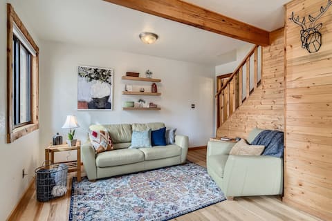 Top Airbnb: Star Gazer’s Sanctuary in Colorado Springs
