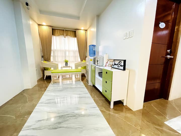 Elegant Family Room In Prime Location - San Leonardo