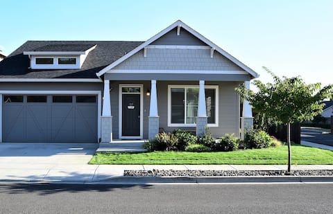 Chic home-explore outdoors PNW/Hike/Fish/wineries