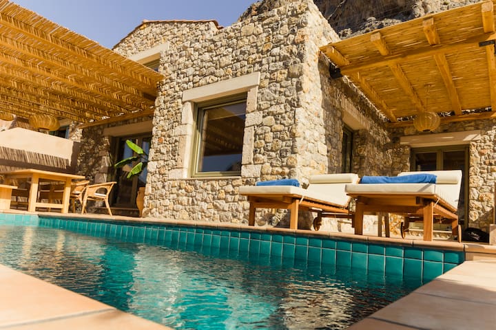 Armonia-Petra Boutique Homes