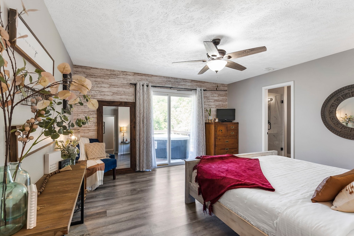 Lakefront Escape in Reeds Spring — property photo 11
