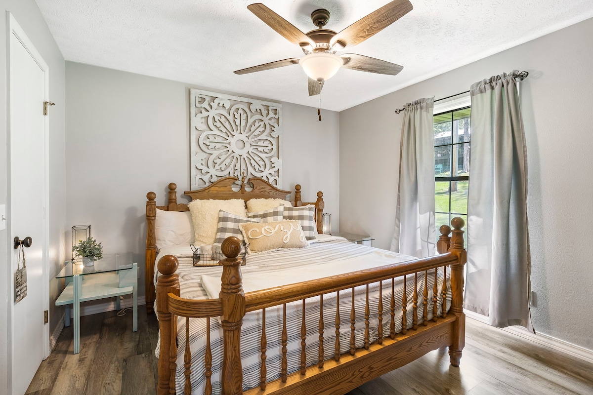 Lakefront Escape in Reeds Spring — property photo 14