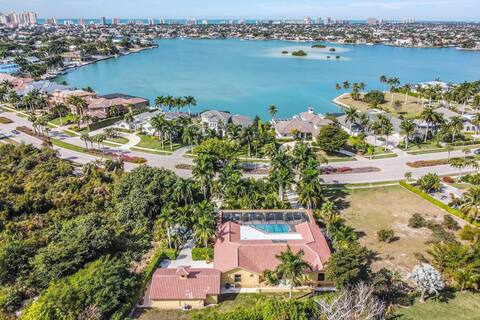 5 Bedroom Marco Island Vacation Home