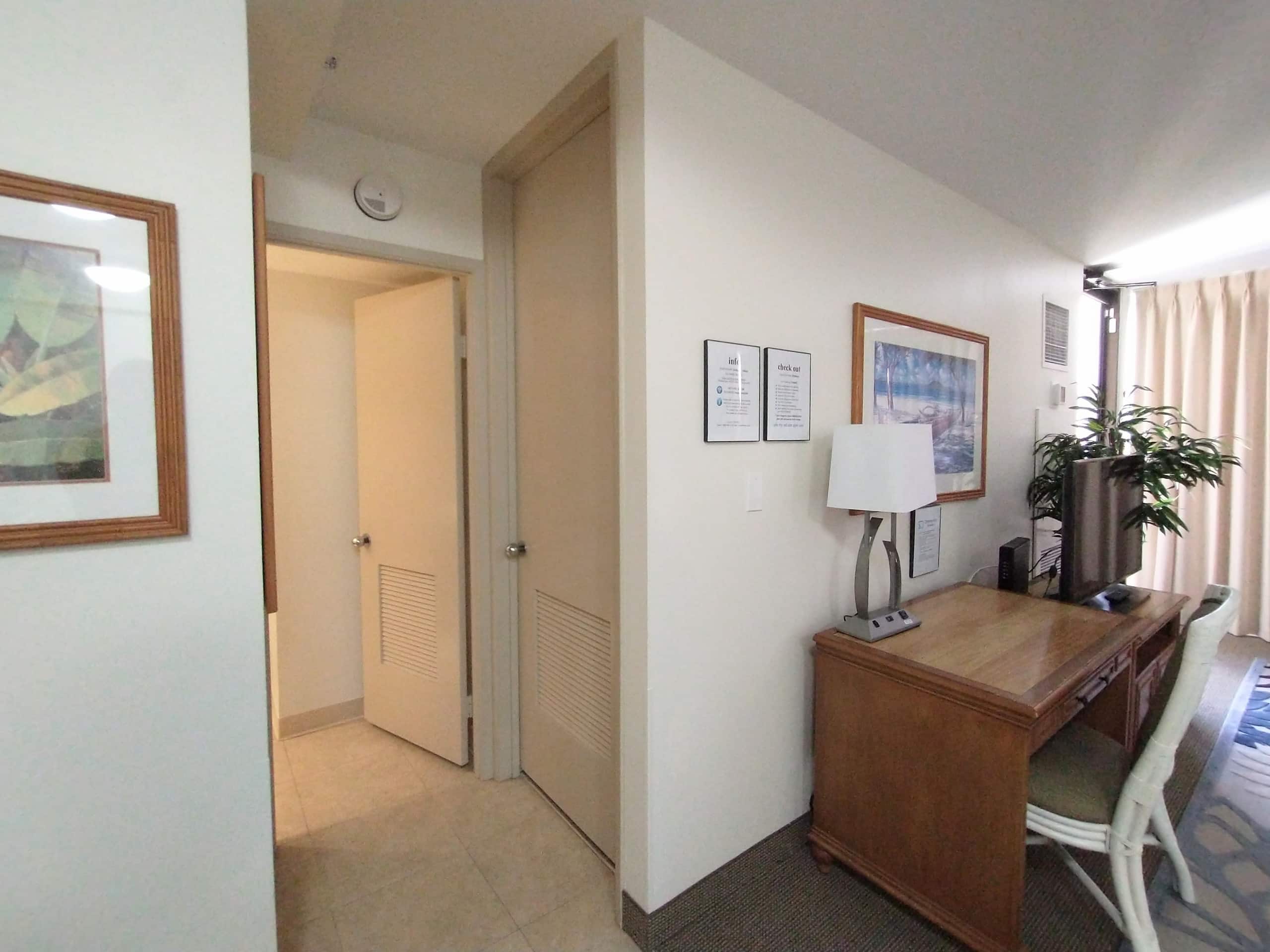 Condo in Honolulu · ★4.92 · 1 bedroom · 3 beds · 1 private bath - Image 3