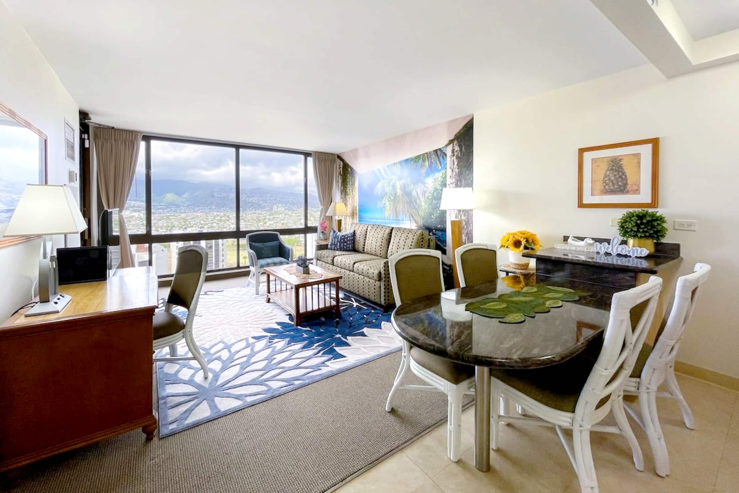 Condo in Honolulu · ★4.92 · 1 bedroom · 3 beds · 1 private bath - Image 1