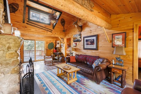 Camp Three Pines - Waterfront Adirondack Cabin