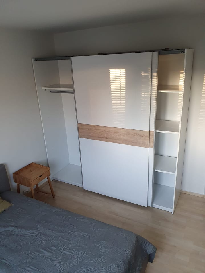 غرفة النوم 1