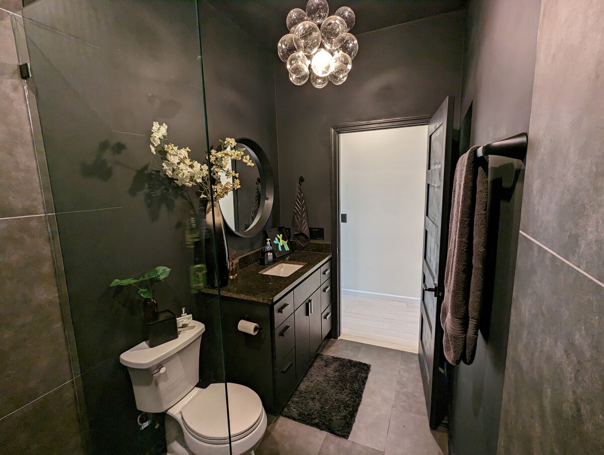Modern Home near Downtown, Sxsw, Acl, & Cota F1