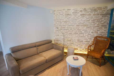 Top Airbnb: New and bright apartment in the heart of the city in Saône Et Loire