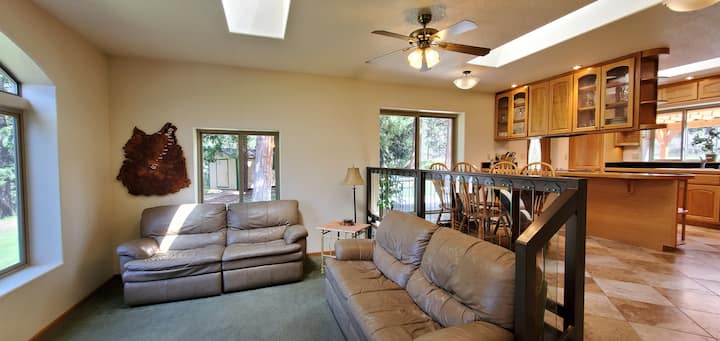 Მისაღები ოთახი