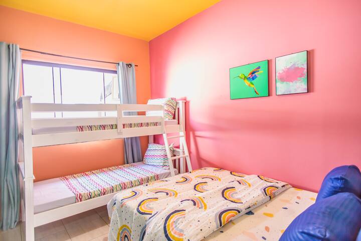 Casinhascoloridaspenha managed Airbnb listing 2