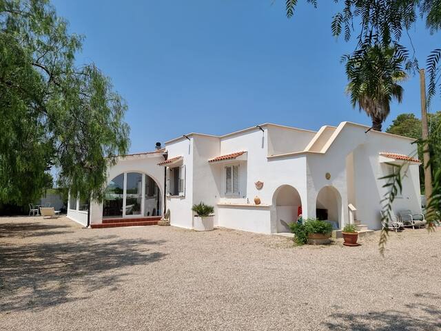 Villa Lido with pool & garden/parc