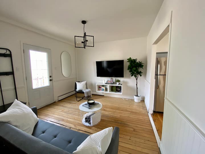 Charming ancestral loft in the heart of TroisRivières Lofts for Rent