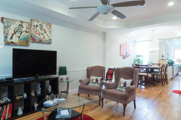 Great 3bd Townhouse With 3 Decks H Street Corridor - Washington, D.C.