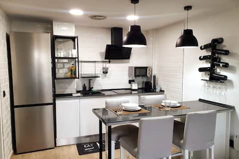 Top Airbnb: Luxury Apartment City of Arts en Quatre Carreres